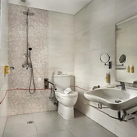 Empire Marques 3*