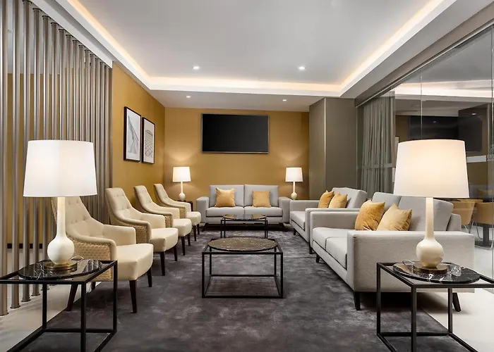 Empire Marques فندق