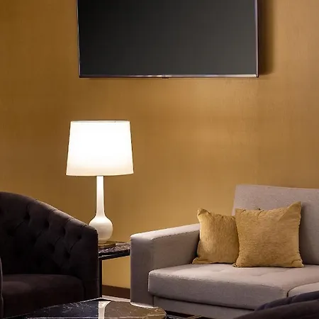 Hotel Empire Marques