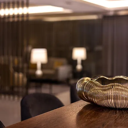 Empire Marques Hotel 3*