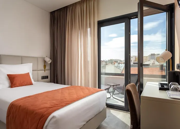 Empire Marquês Hotel